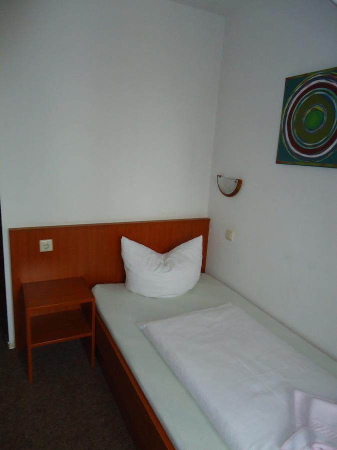 Hotel Groebern Am See Grobern Quarto foto